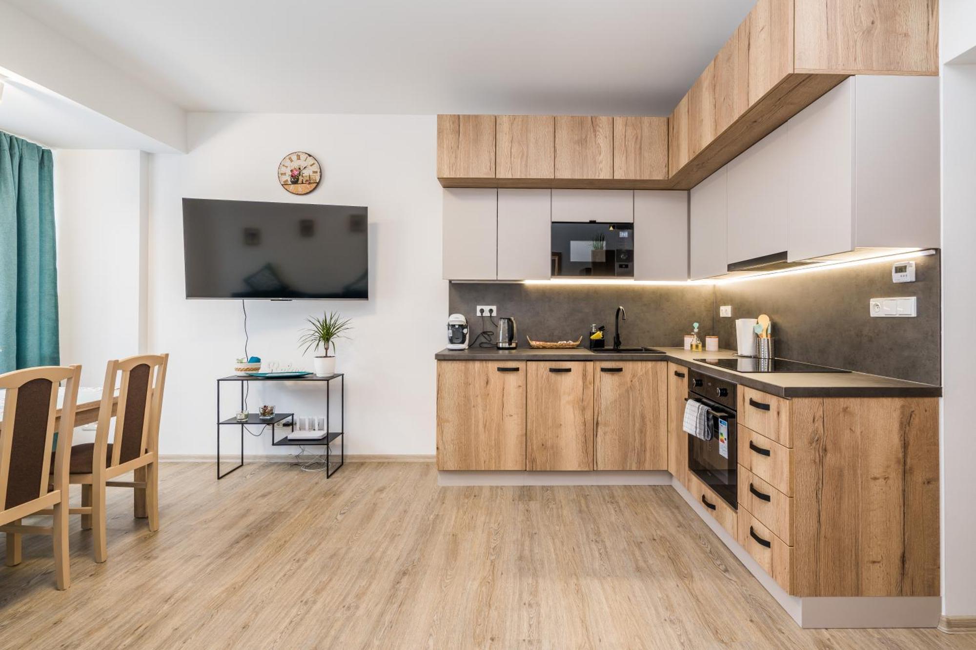 Perla Hradce 302 Appartement Hradec Králové Buitenkant foto